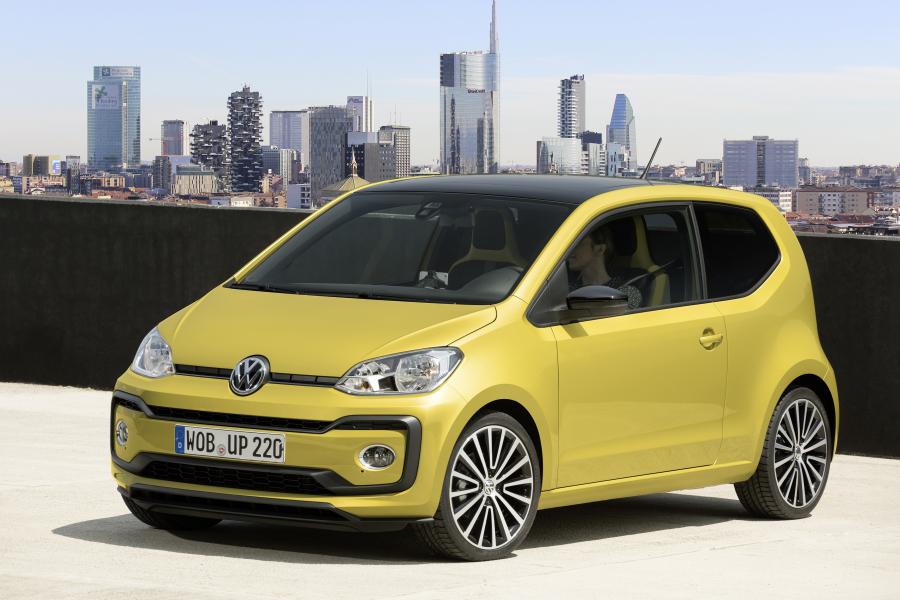  Volkswagen up! 3-Door 2016 года  (фото 11 из 25)